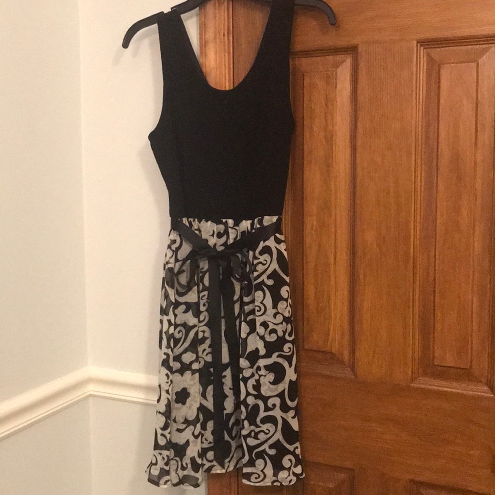 Size small semi formal dress with floral design